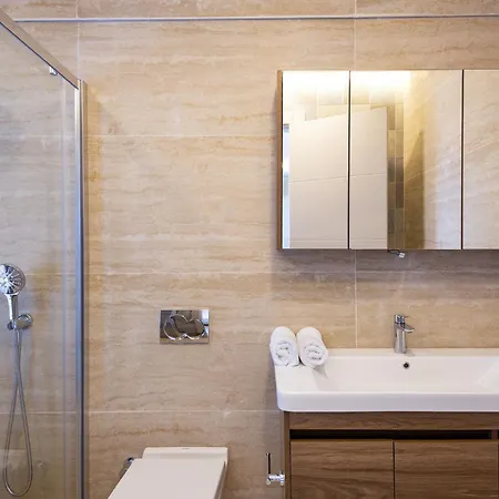 Villa Panoramic Retro