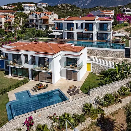 Villa Panoramic Retro *